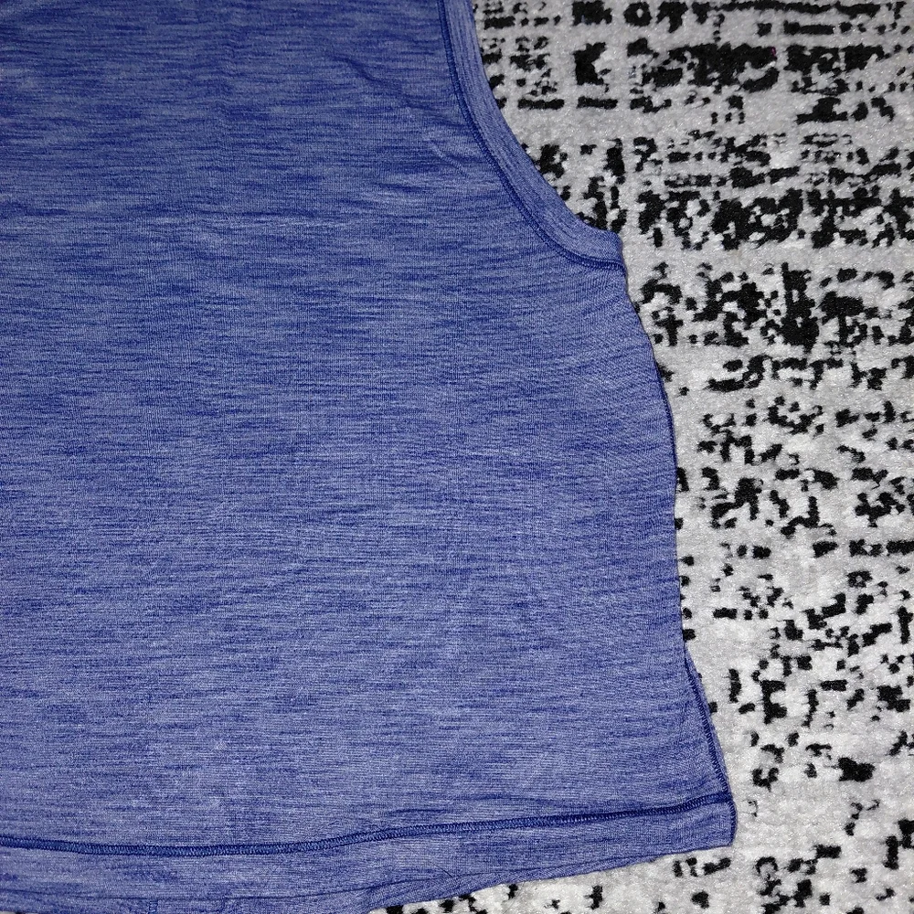 EUC Lululemon Cardio Squad Tank II Heathered Hero Blue Size 4!